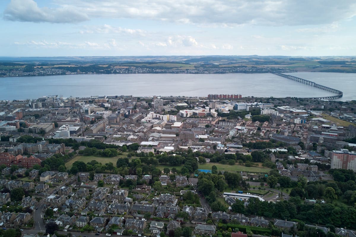 V&A Dundee museum on the Tay waterfront with the RSS Discovery alongside
